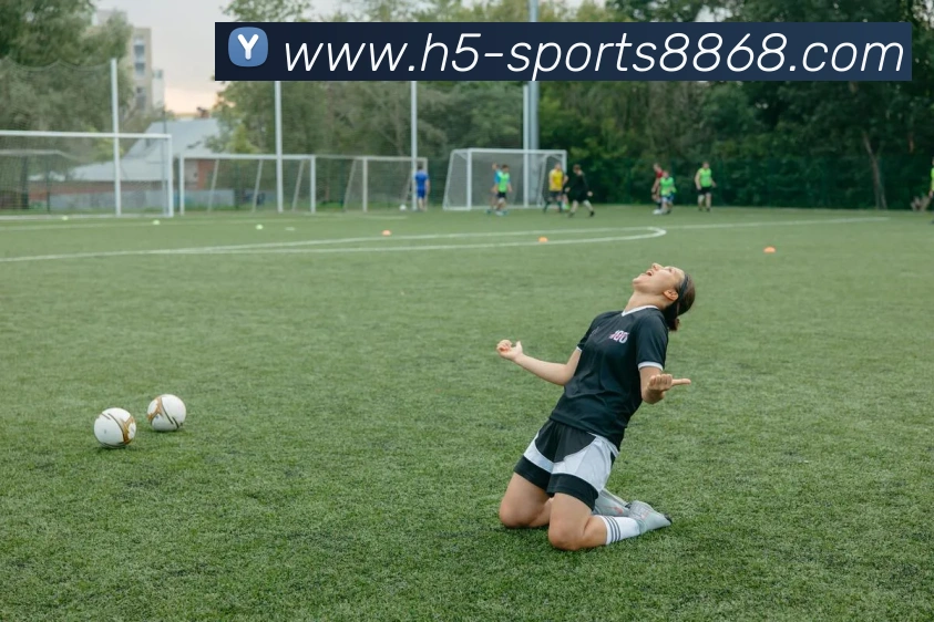 马竞与莱昂纳多达成租借协议附带4000万欧买断选项消息