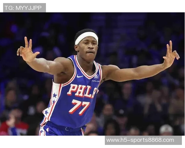 普尔替补表现惊艳22分钟内11投7中斩获21分三分球命中率高达75