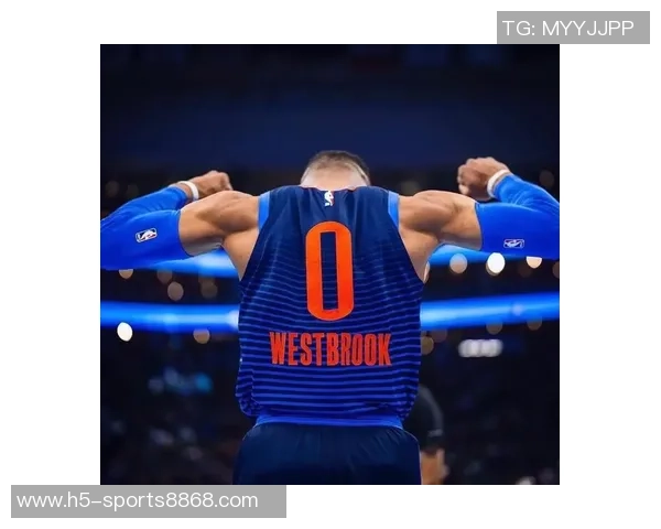 威少在1月12日NBA最佳球员评选中脱颖而出展现卓越表现 威少在1月12日NBA最佳球员评选中脱颖而出展现卓越表现