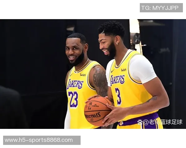 湖人本赛季上半场领先战绩完美无瑕全联盟最佳表现引人瞩目 湖人本赛季上半场领先战绩完美无瑕全联盟最佳表现引人瞩目