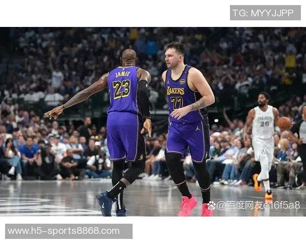 美记大胆预测湖人新赛季首发阵容将由东契奇和八村塁领衔